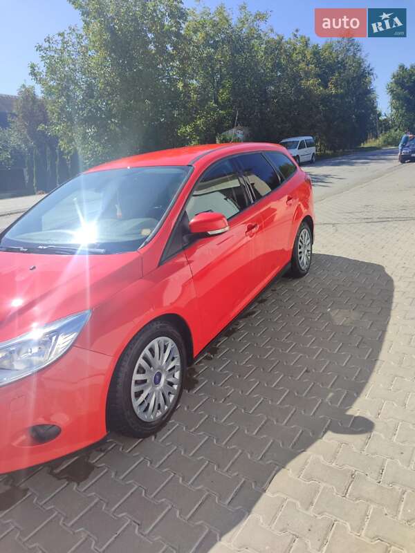 Универсал Ford Focus 2014 в 