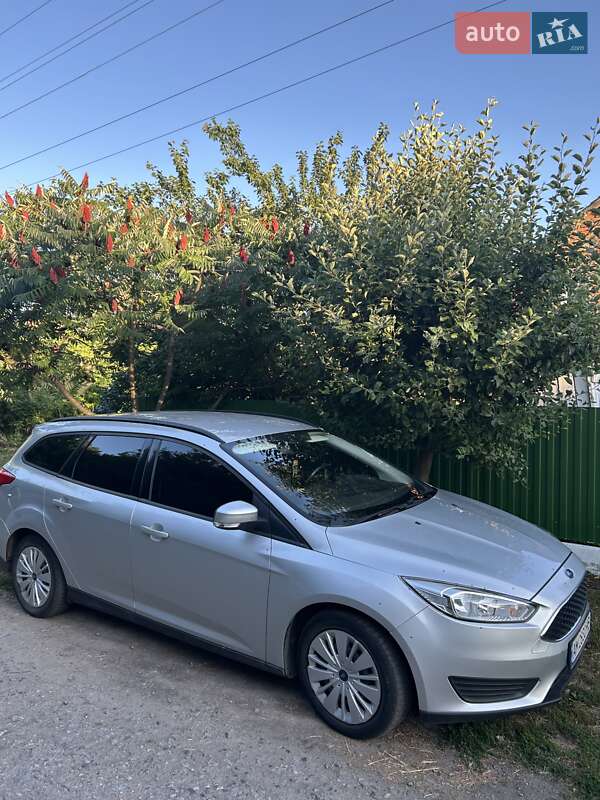 Универсал Ford Focus 2015 в 
