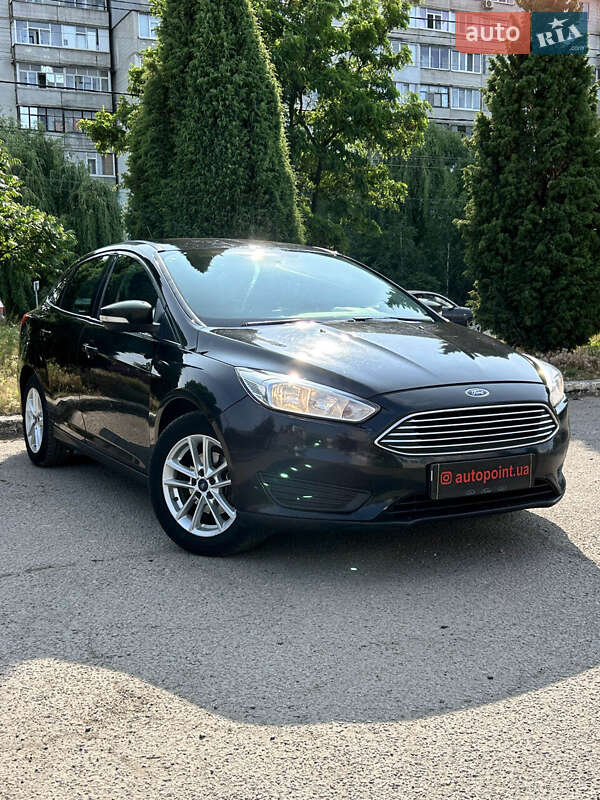Седан Ford Focus 2015 в Сумах