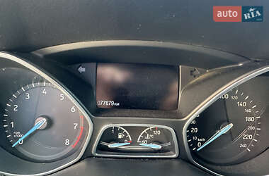 Хэтчбек Ford Focus 2015 в 