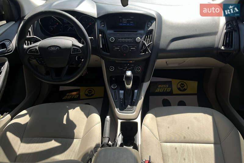 Седан Ford Focus 2015 в Мукачево