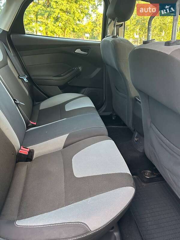 Седан Ford Focus 2012 в Капитановке