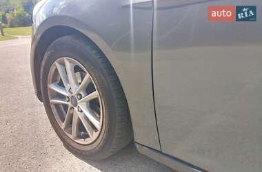 Седан Ford Focus 2016 в 