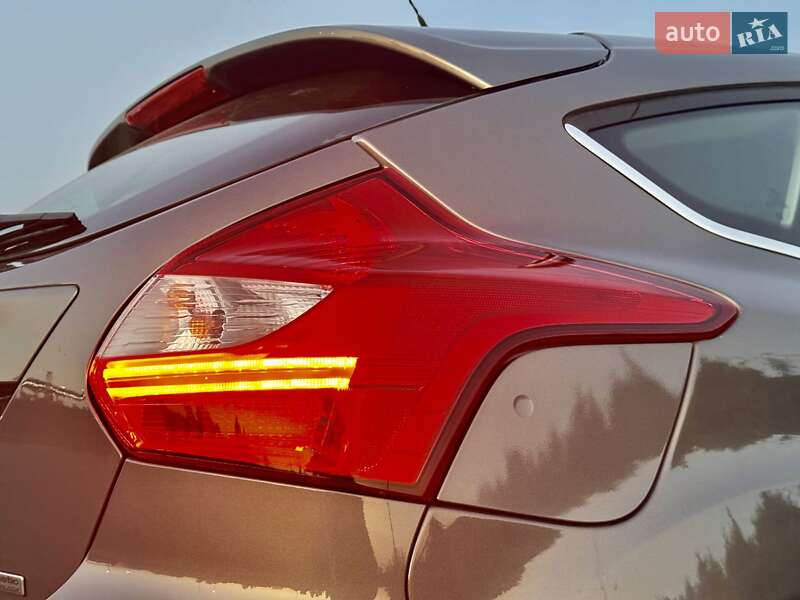 Хэтчбек Ford Focus 2012 в Стрые