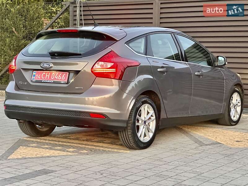Хэтчбек Ford Focus 2012 в Стрые