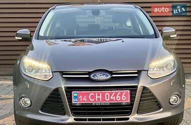 Хэтчбек Ford Focus 2012 в 