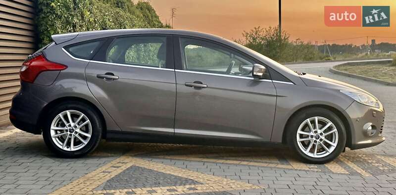 Хэтчбек Ford Focus 2012 в Стрые