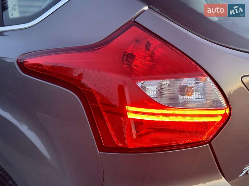 Хэтчбек Ford Focus 2012 в Стрые