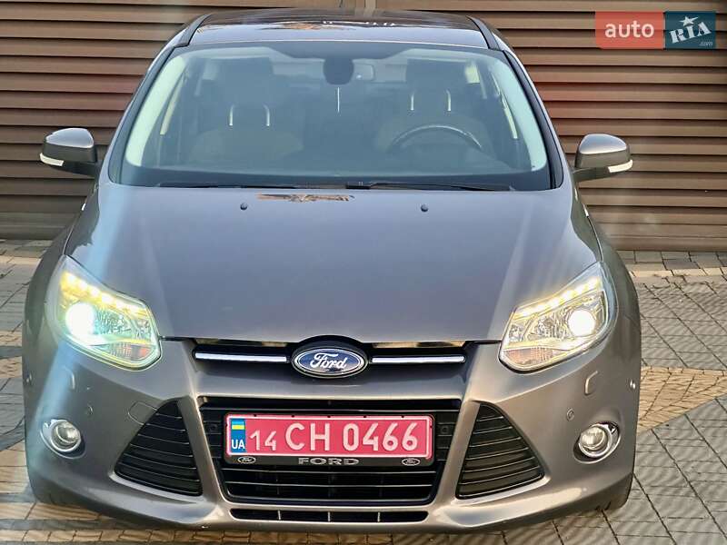 Хэтчбек Ford Focus 2012 в Стрые