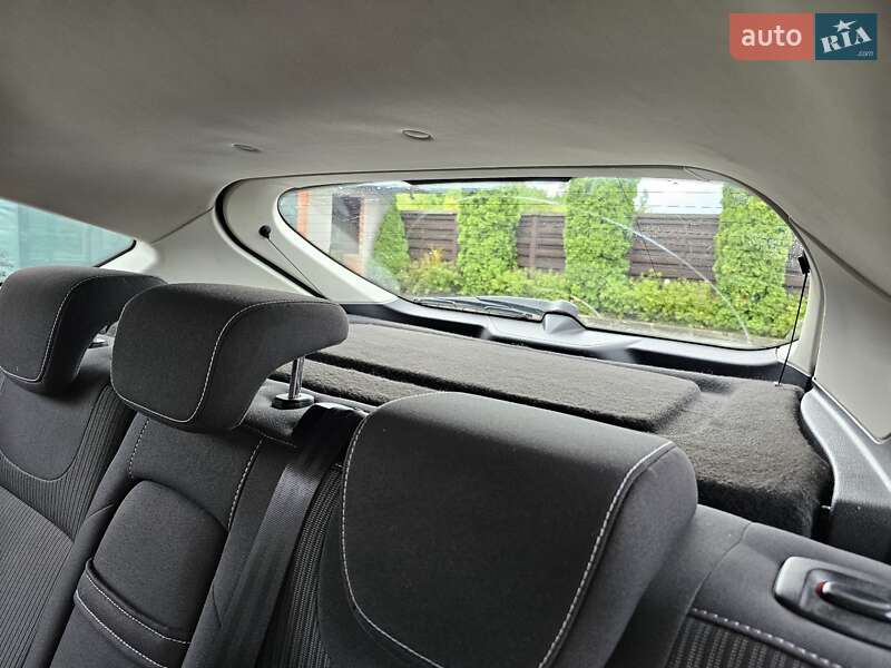 Хэтчбек Ford Focus 2012 в Стрые