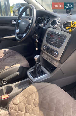 Универсал Ford Focus 2010 в 