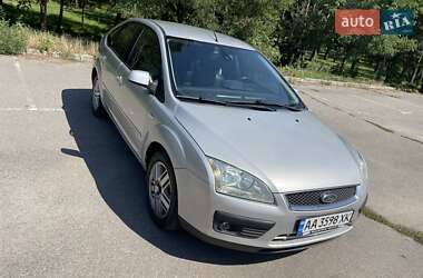 Хэтчбек Ford Focus 2006 в 