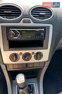 Универсал Ford Focus 2007 в 