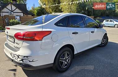 Седан Ford Focus 2016 в 