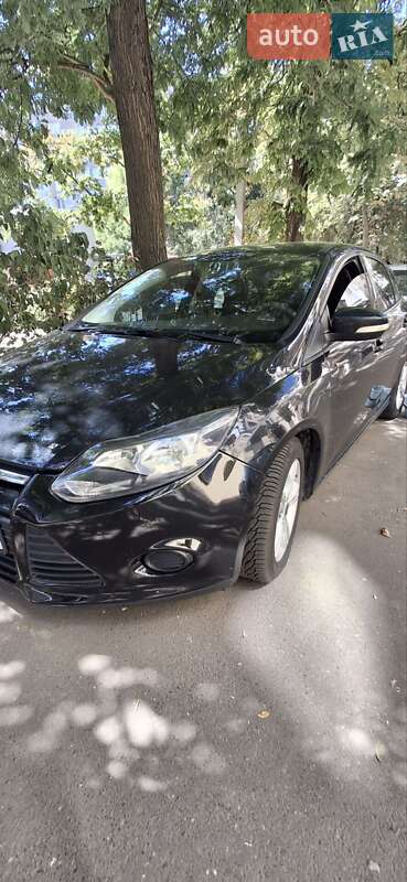Седан Ford Focus 2014 в 