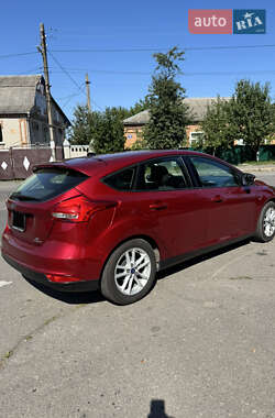 Хэтчбек Ford Focus 2015 в 