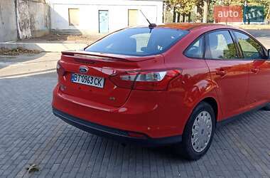 Седан Ford Focus 2011 в 