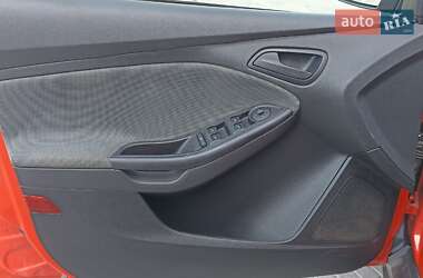 Седан Ford Focus 2011 в 