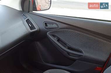 Седан Ford Focus 2011 в 