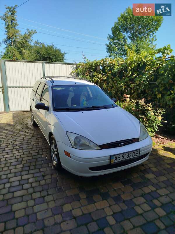 Ford Focus 2000