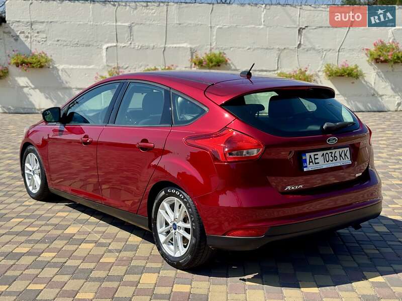 Хэтчбек Ford Focus 2016 в Днепре