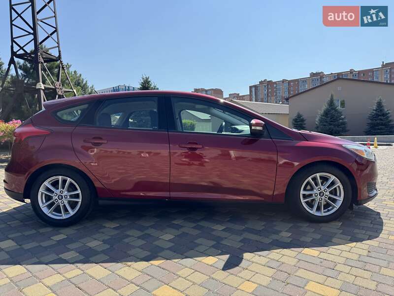Хэтчбек Ford Focus 2016 в Днепре