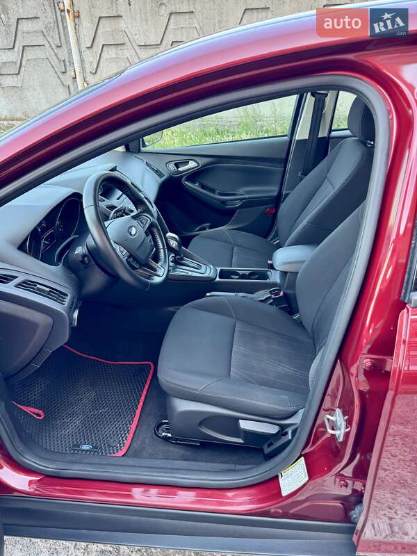 Хэтчбек Ford Focus 2016 в Днепре