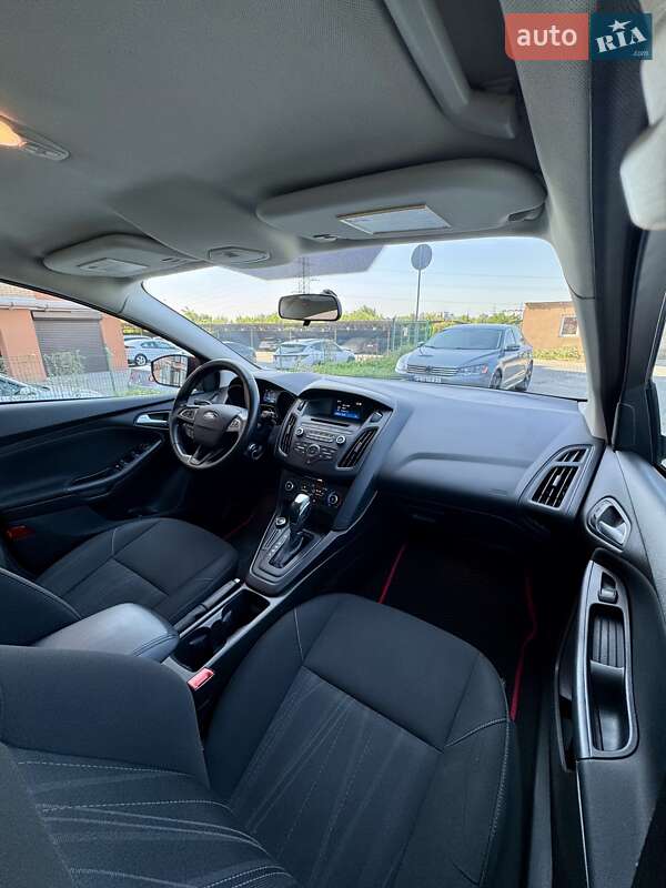 Хэтчбек Ford Focus 2016 в Днепре