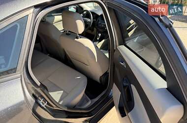 Седан Ford Focus 2018 в 