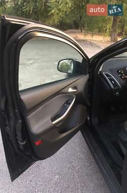 Универсал Ford Focus 2013 в 