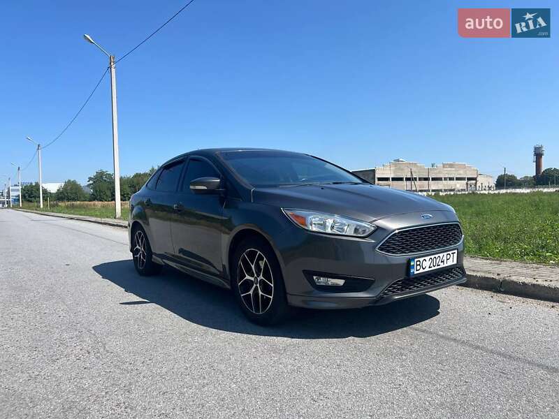 Седан Ford Focus 2015 в Стрые