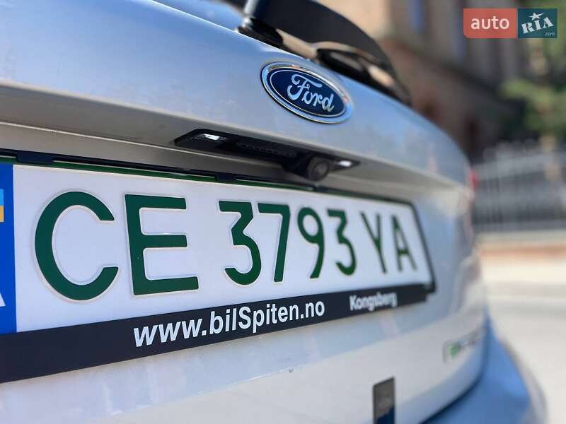 Хэтчбек Ford Focus 2018 в Черновцах