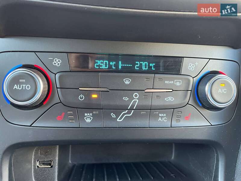 Хэтчбек Ford Focus 2018 в Черновцах
