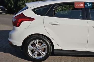 Хэтчбек Ford Focus 2014 в 