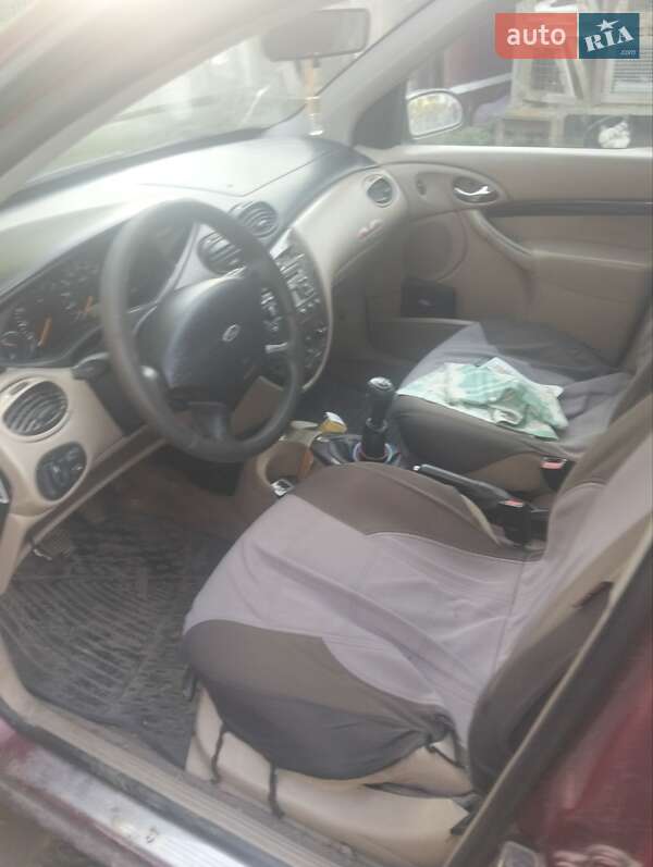 Седан Ford Focus 1999 в Луцке