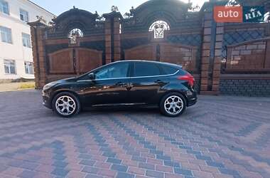 Хэтчбек Ford Focus 2014 в 