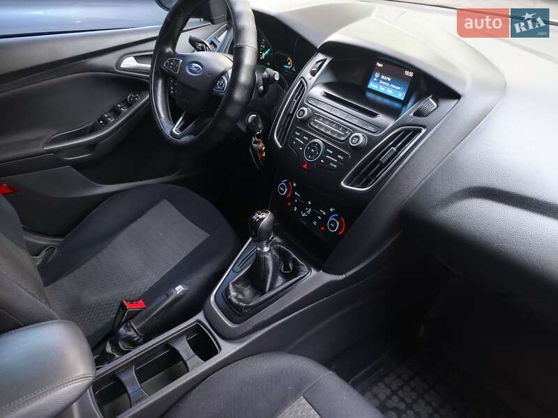 Хэтчбек Ford Focus 2017 в Киеве