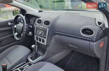 Хэтчбек Ford Focus 2006 в 