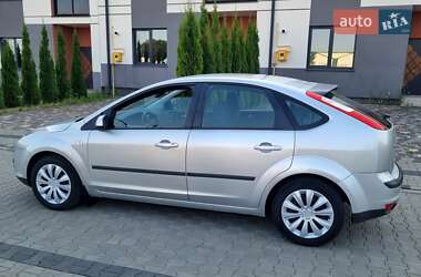 Хэтчбек Ford Focus 2006 в 