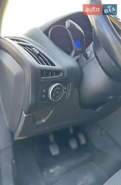 Седан Ford Focus 2013 в 