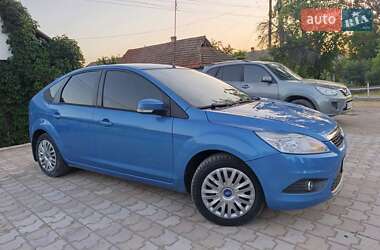 Хэтчбек Ford Focus 2010 в 