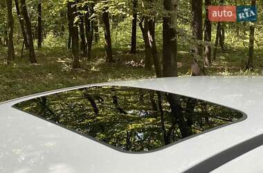 Хэтчбек Ford Focus 2011 в 