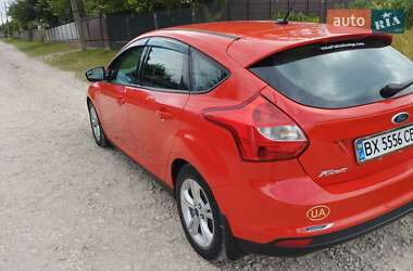 Хэтчбек Ford Focus 2013 в 