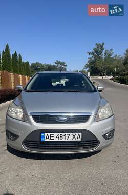 Хэтчбек Ford Focus 2010 в 