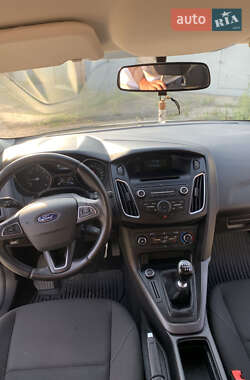Хэтчбек Ford Focus 2017 в 