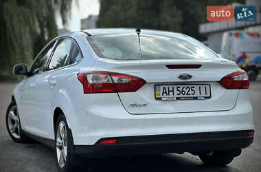 Седан Ford Focus 2013 в 