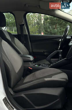Седан Ford Focus 2013 в 