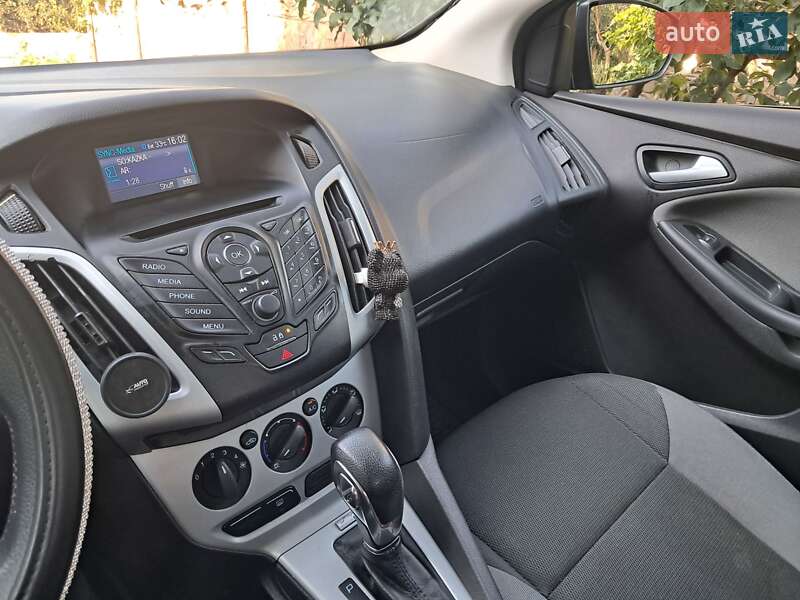 Седан Ford Focus 2013 в Запорожье фото 2 Седан Ford Focus 2013 в Запорожье