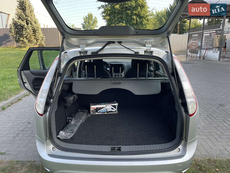 Универсал Ford Focus 2010 в Львове