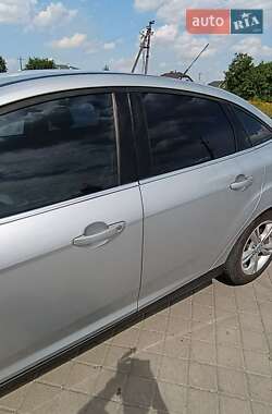 Седан Ford Focus 2013 в 